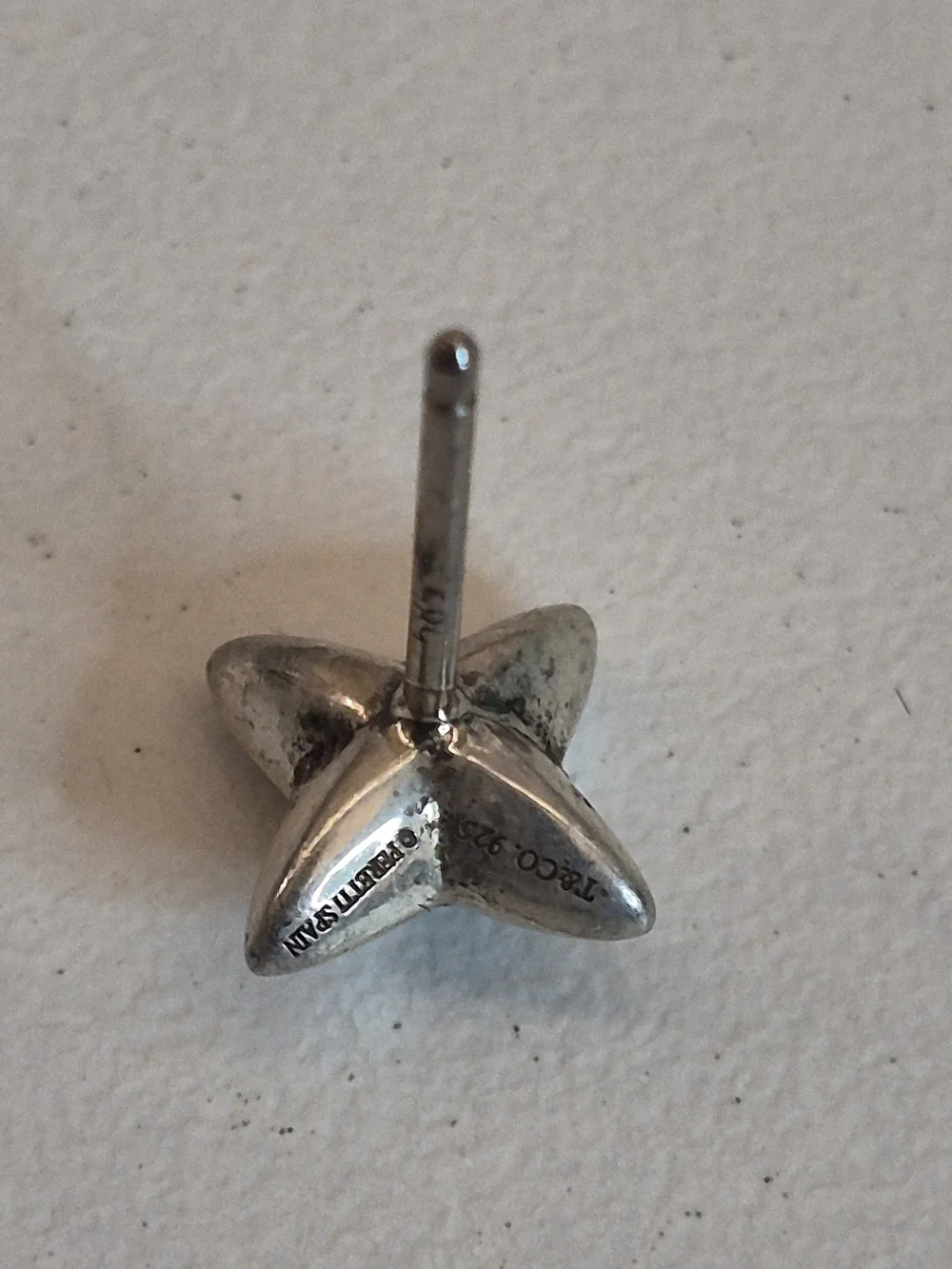 Tiffany & Co. Elsa Petetti Sirius Star Singls Stud Earring & Blue Tiffany Pouch